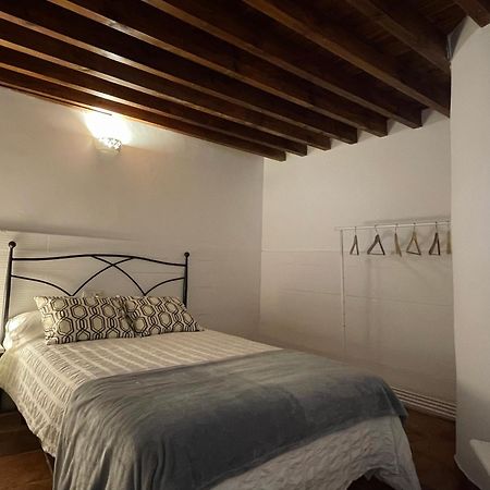Al-Mansur Apartment Granada Room photo