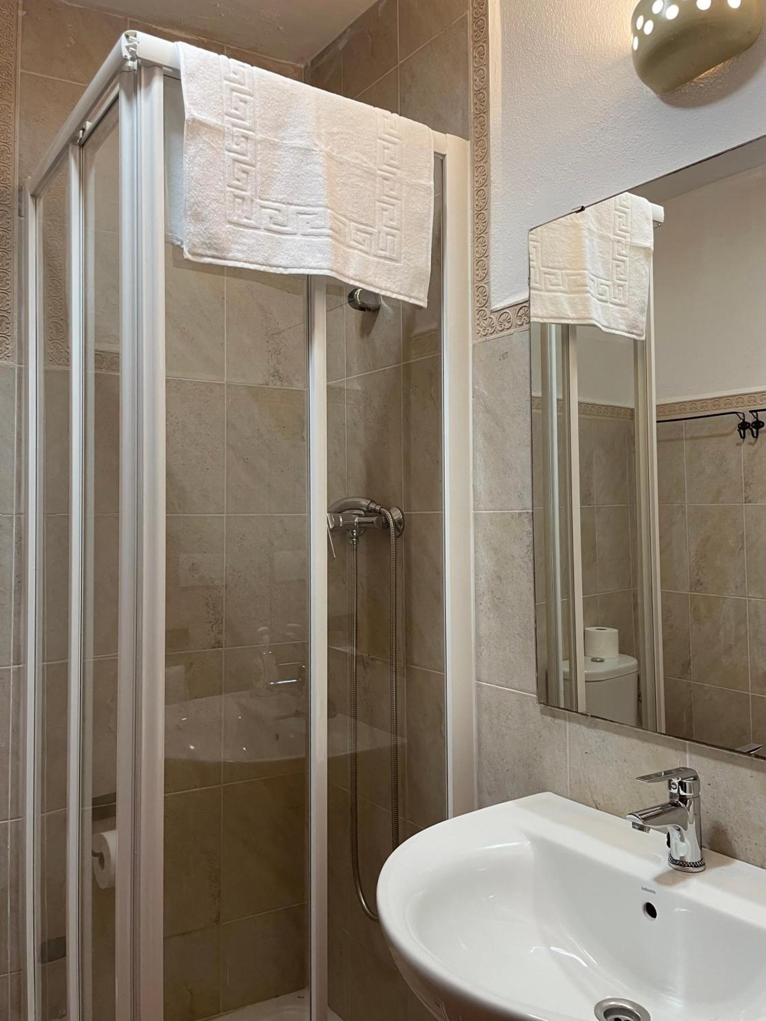 Al-Mansur Apartment Granada Room photo